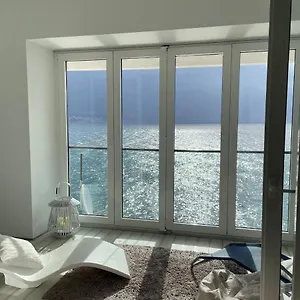  Appartamento First Row To The Sea Croazia